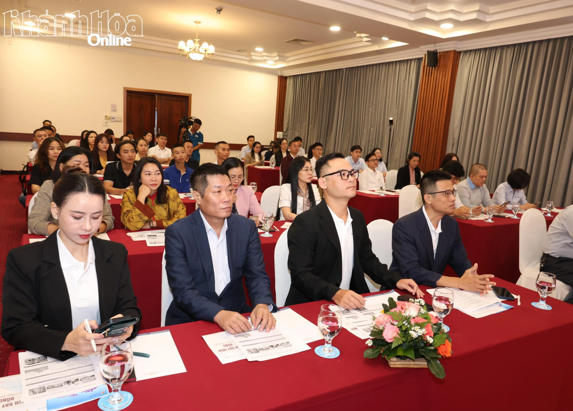 Đại biểu dự hội thảo giới thiệu đường bay Phnompenh - Cam Ranh của Air Cambodia