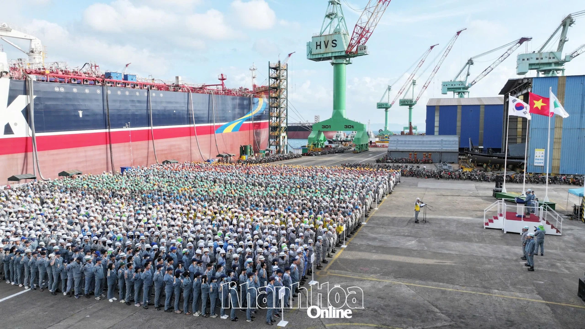 Công ty TNHH Đóng tàu HD Hyundai Việt Nam tổ chức lễ chào mừng năm mới và phát động an toàn năm 2026.