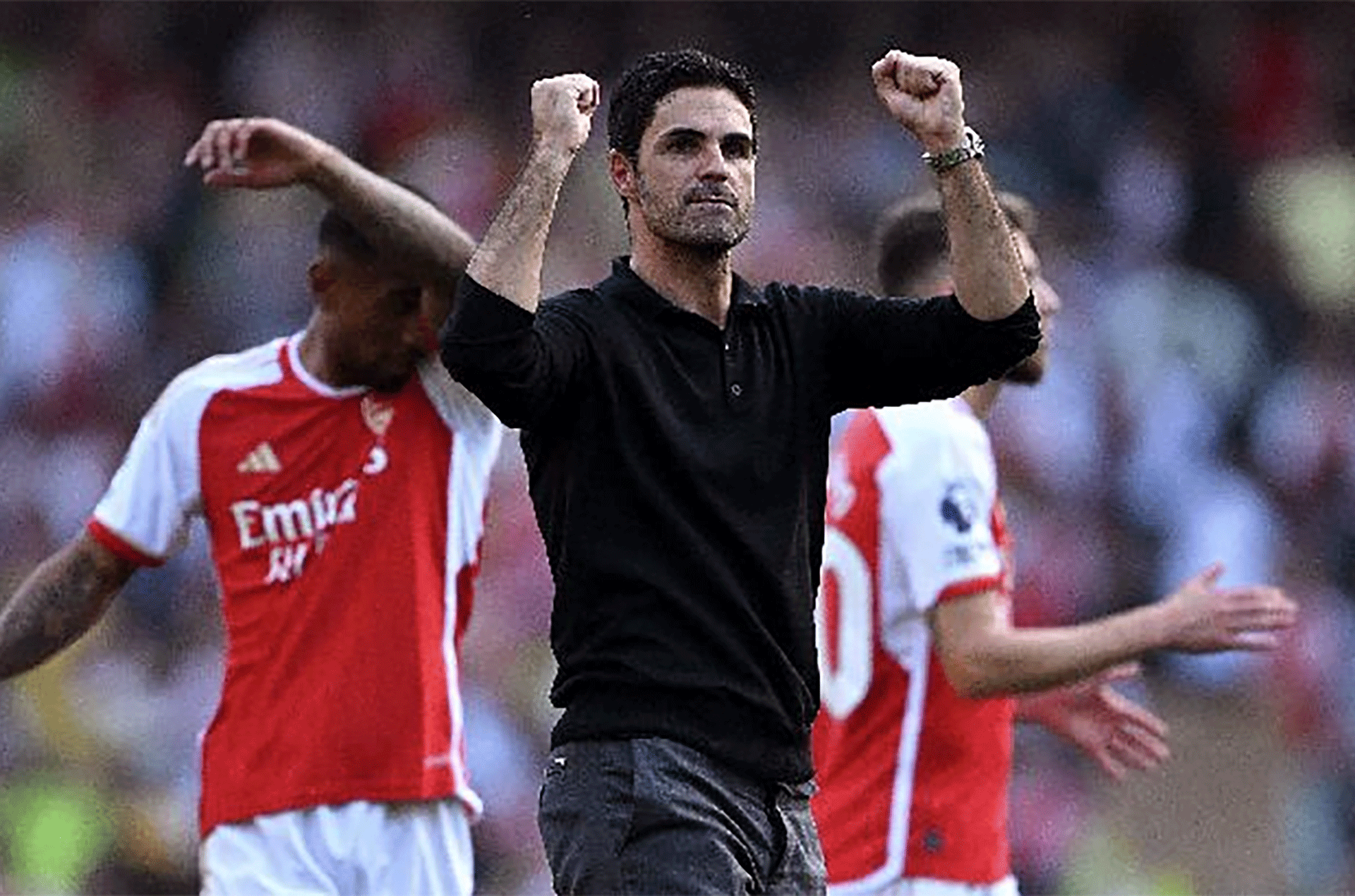 Arsenal vươn lên bằng sự đa dạng trong tấn công