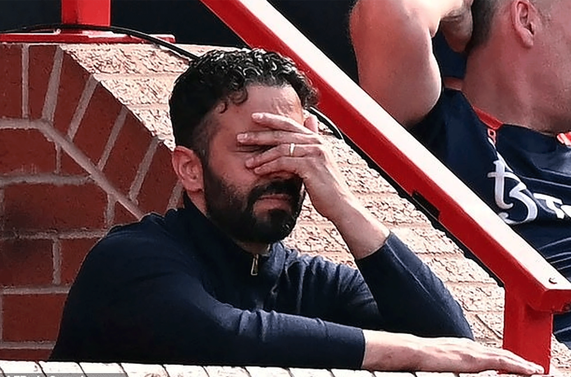 Ruben Amorim cũng chỉ là một huấn luyện viên nữa trong cái vòng lấn quẩn mà Manchester United đang kẹt trong đó mười mấy năm qua.