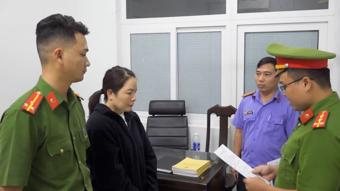 [Video] Khởi tố, bắt tạm giam đối tượng dựng chuyện cọc mua đất dự án suất ngoại giao để chiếm đoạt 14 tỷ đồng