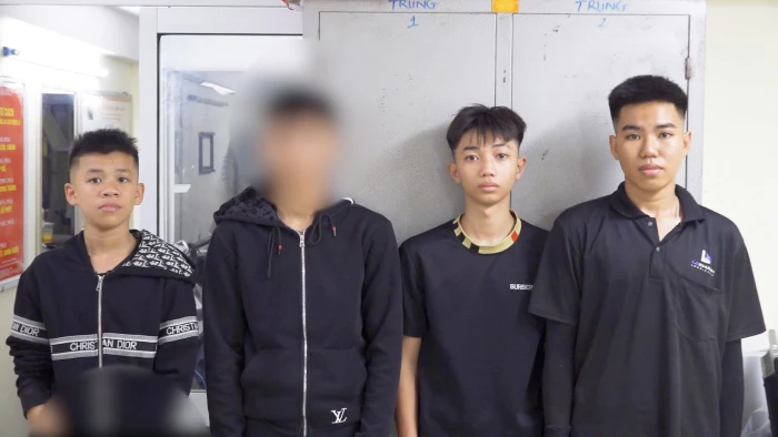 [Video] Bắt giữ nhóm thanh thiếu niên tấn công, cướp tài sản của người nước ngoài