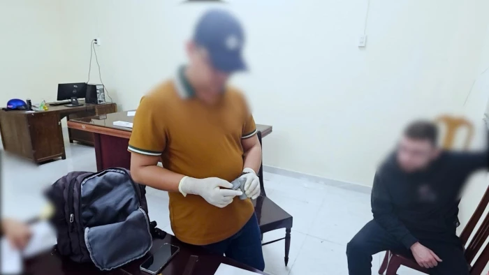 [Video] Bắt giữ nghi can người nước ngoài tổ chức bán ma túy trái phép trên mạng xã hội