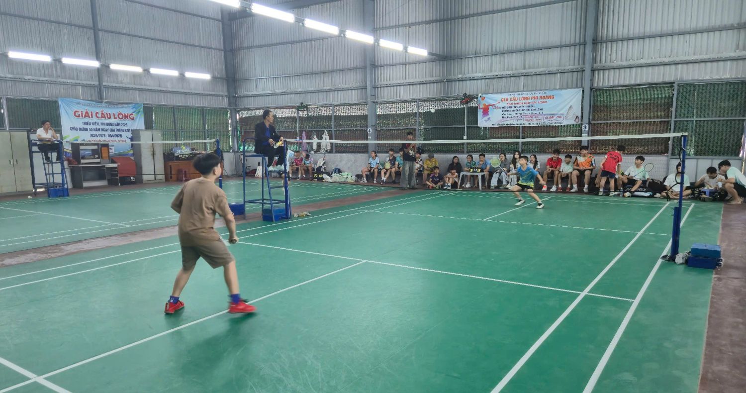 Các vận động viên thi đấu tại giải.