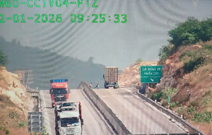 Công an xã Công Hải kịp thời phát hiện, ngăn chặn 3 thiếu niên trèo rào vào cao tốc chơi đùa