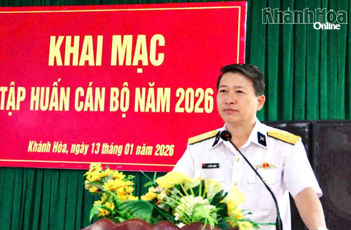 Đại tá Lê Tiến Thành phát biểu khai mạc lớp tập huấn