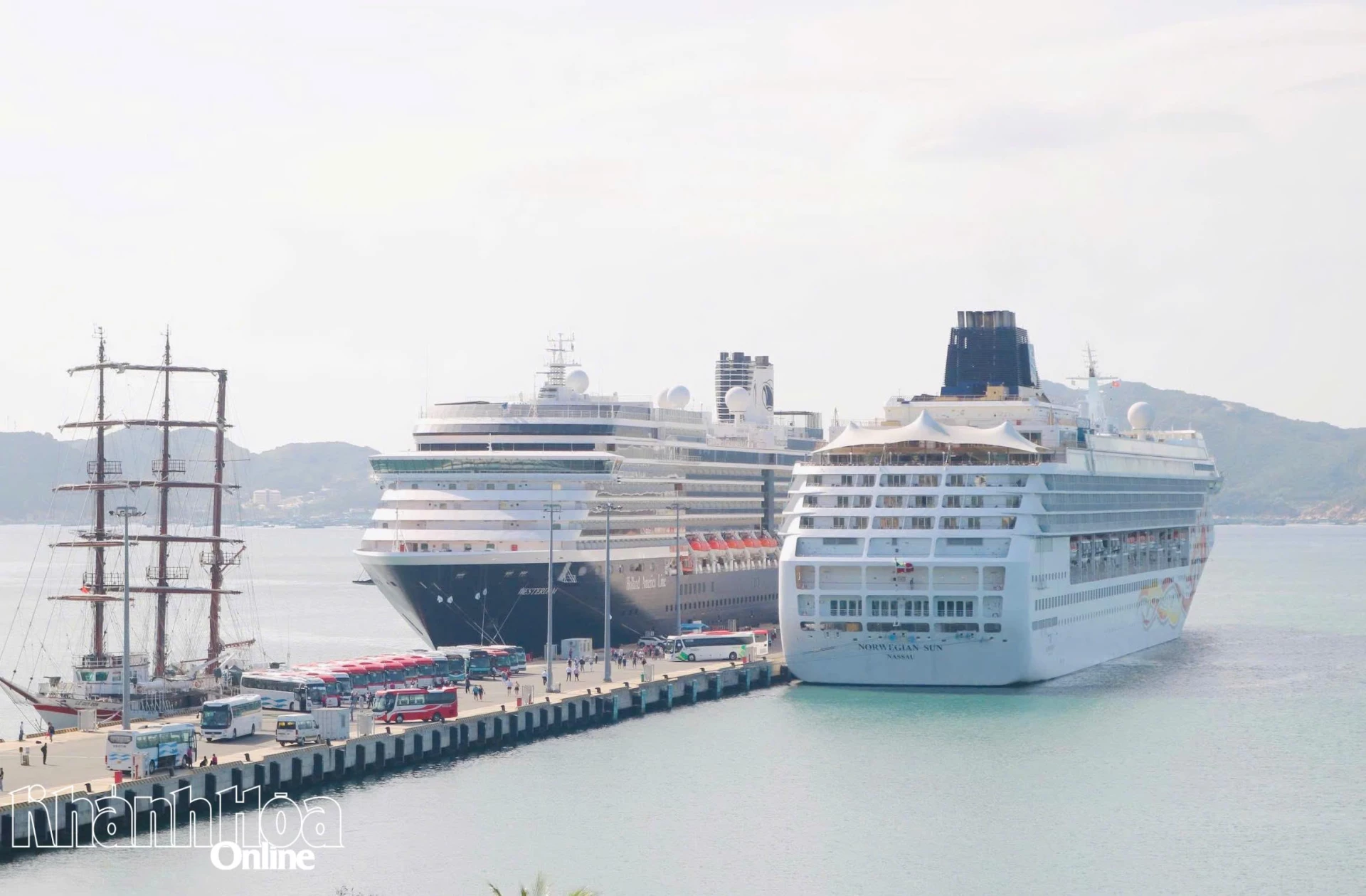 Khanh Hoa welcomes 2 international cruise ships