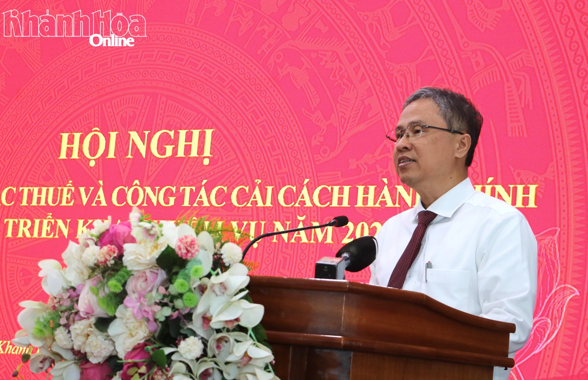 Đồng chí Trần Hòa Nam phát biểu tại hội nghị