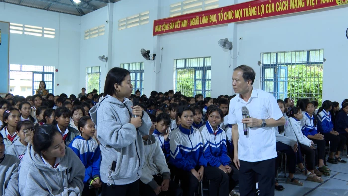 Dân số và phát triển: Khánh Hòa tăng cường truyền thông, đẩy lùi tảo hôn