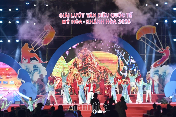 Sôi động chương trình nghệ thuật “Năng lượng biển”