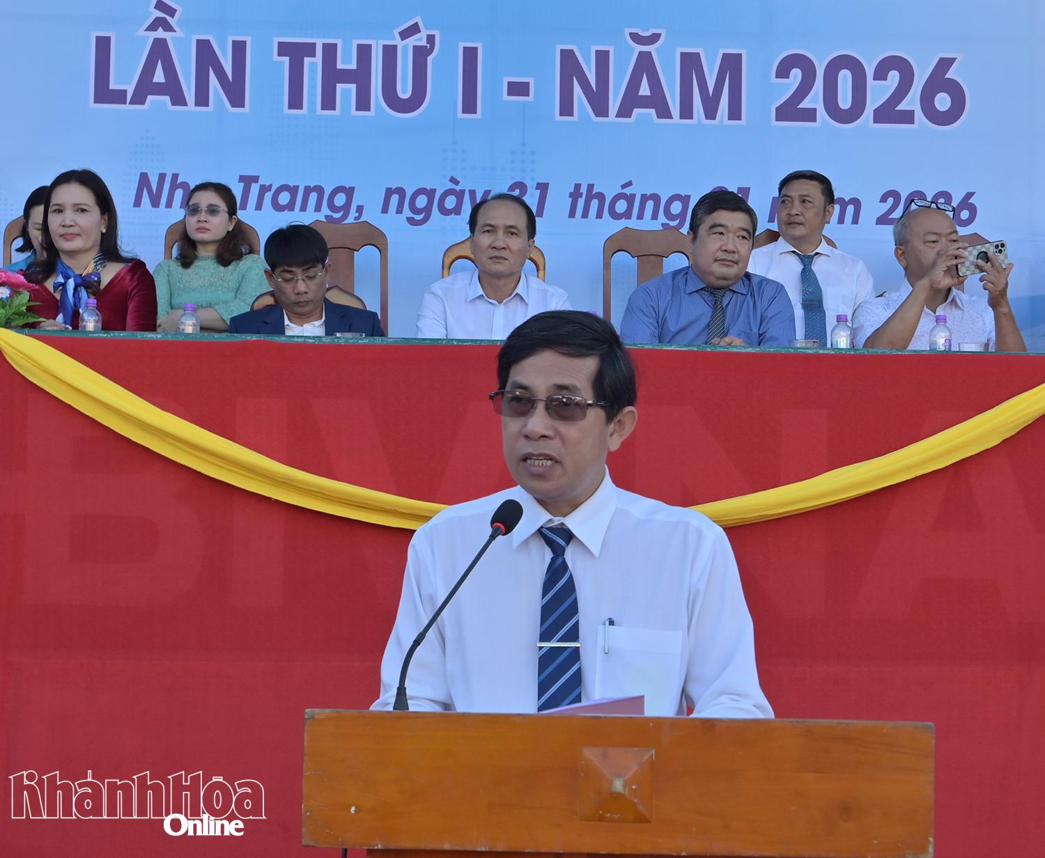 Ông Huỳnh Quang Tú-Phó Chủ tịch UBND phường, Trưởng Ban chỉ đạo, Ban tổ chức đại hội phát biểu khai mạc.