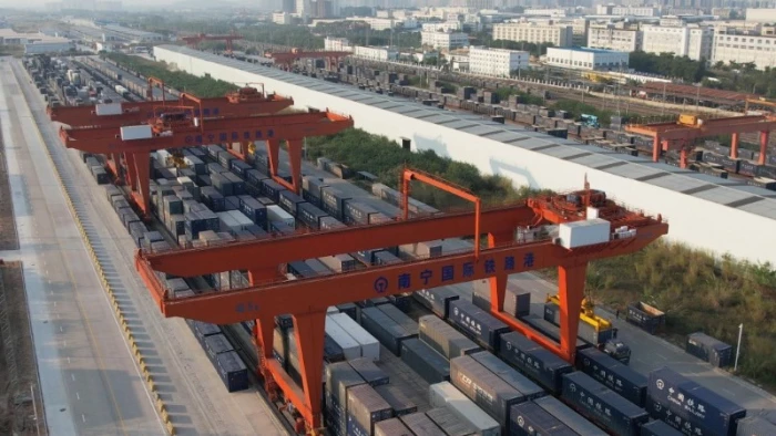 Tàu hàng liên vận Trung-Việt lập kỷ lục vận chuyển