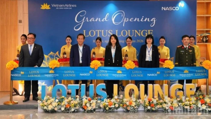 Vietnam Airlines khai trương Phòng khách Bông Sen mới tại Nội Bài