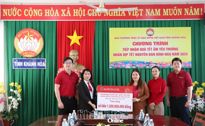 Agribank dành 1,3 tỷ đồng chăm lo Tết cho người nghèo trên địa bàn tỉnh Khánh Hòa