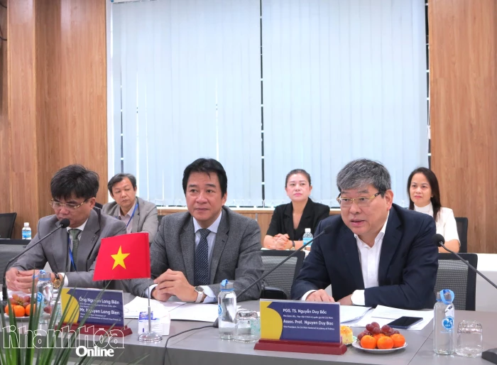 Phó Chủ tịch Thường trực UBND tỉnh Nguyễn Long Biên làm việc với Trường Đại học Sư phạm Quốc gia Daegu, Hàn Quốc