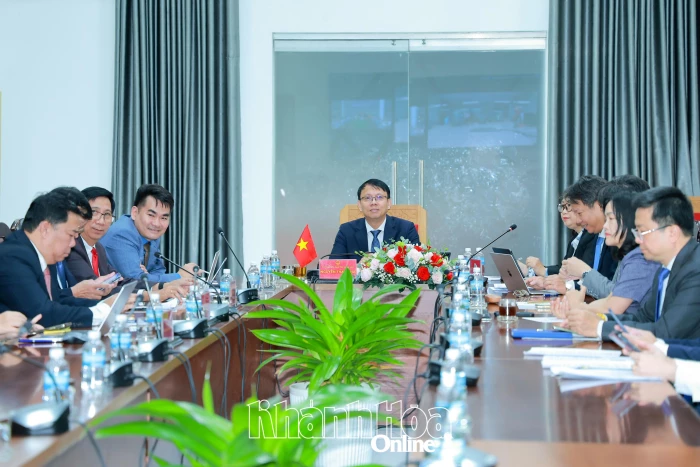 Thảo luận nội dung hợp tác giữa tỉnh Khánh Hòa với Cộng đồng đô thị Lorient