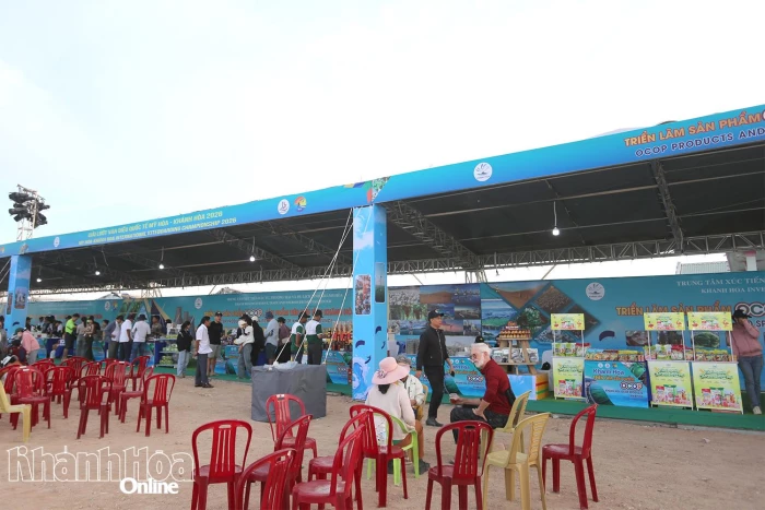 Ấn tượng các gian hàng ẩm thực – OCOP tại Giải lướt ván diều Quốc tế Mỹ Hòa 2026