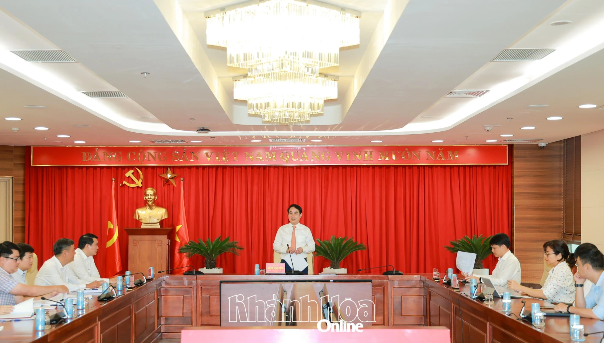 Bí thư Tỉnh ủy Nghiêm Xuân Thành chủ trì buổi làm việc.