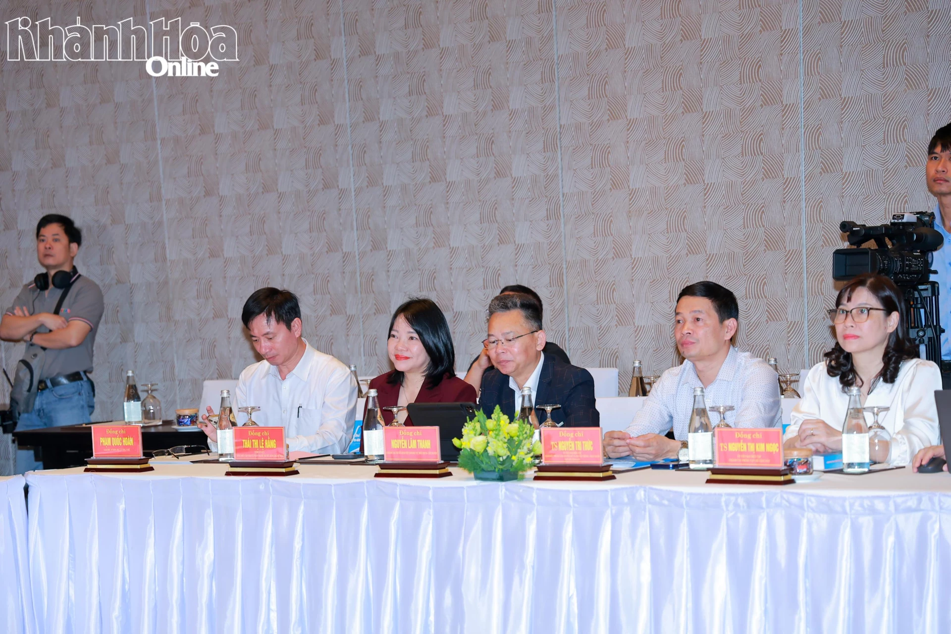 C&aacute;c đại biểu dự hội thảo.