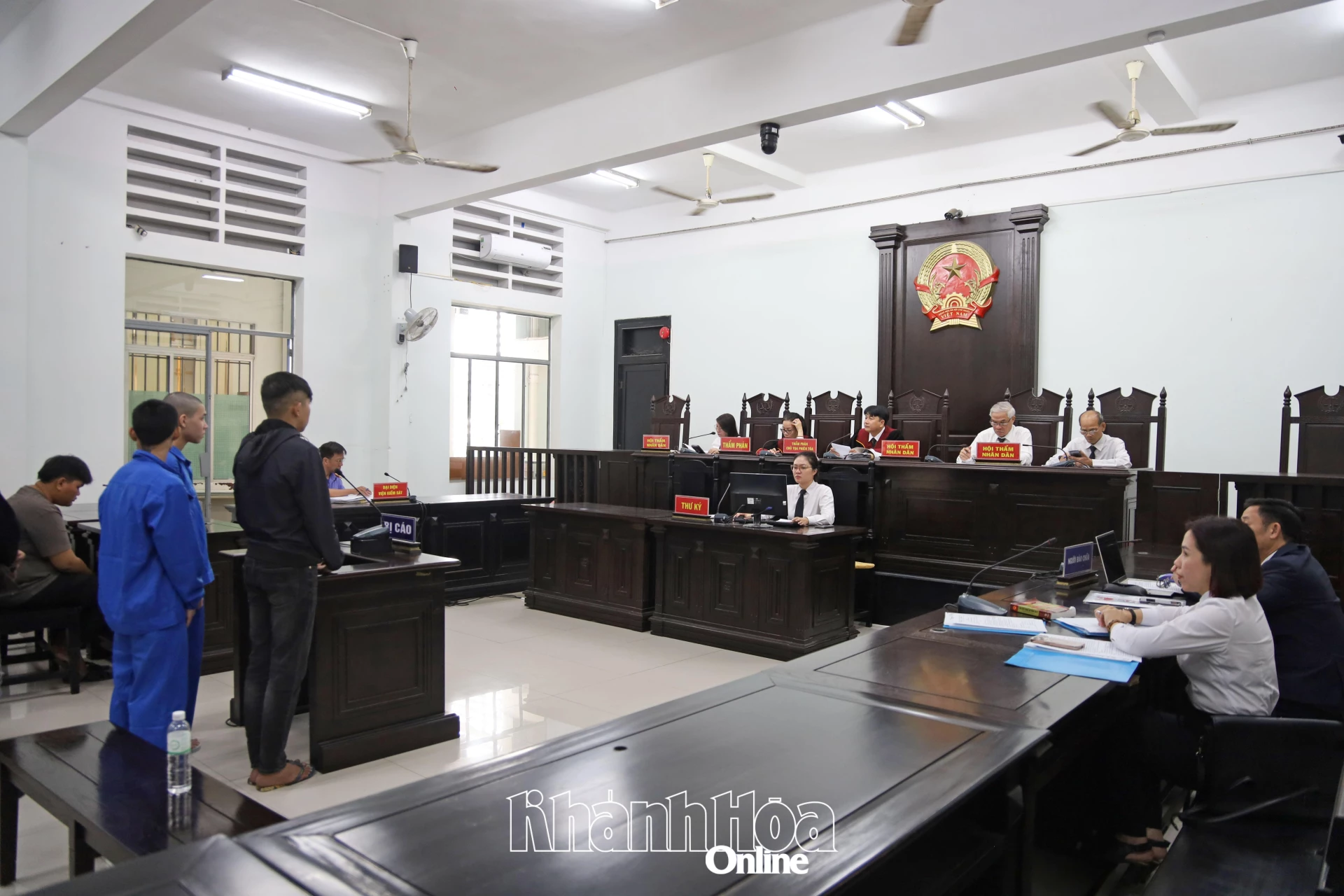 Quang cảnh phiên tòa. 