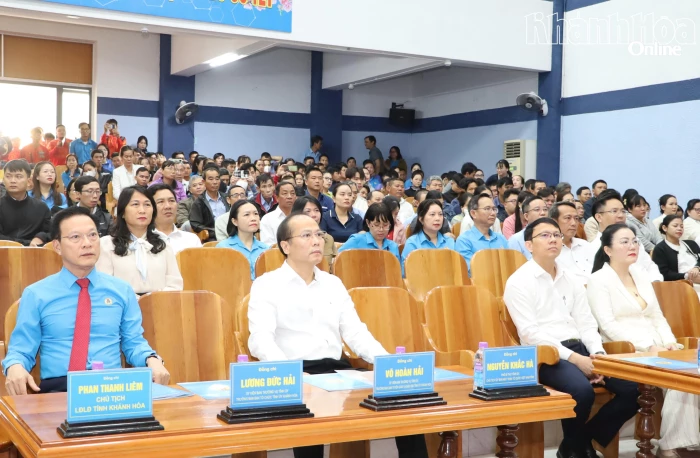 Chương trình “Tết sum vầy - Xuân ơn Đảng” và chợ Tết Công đoàn năm 2026