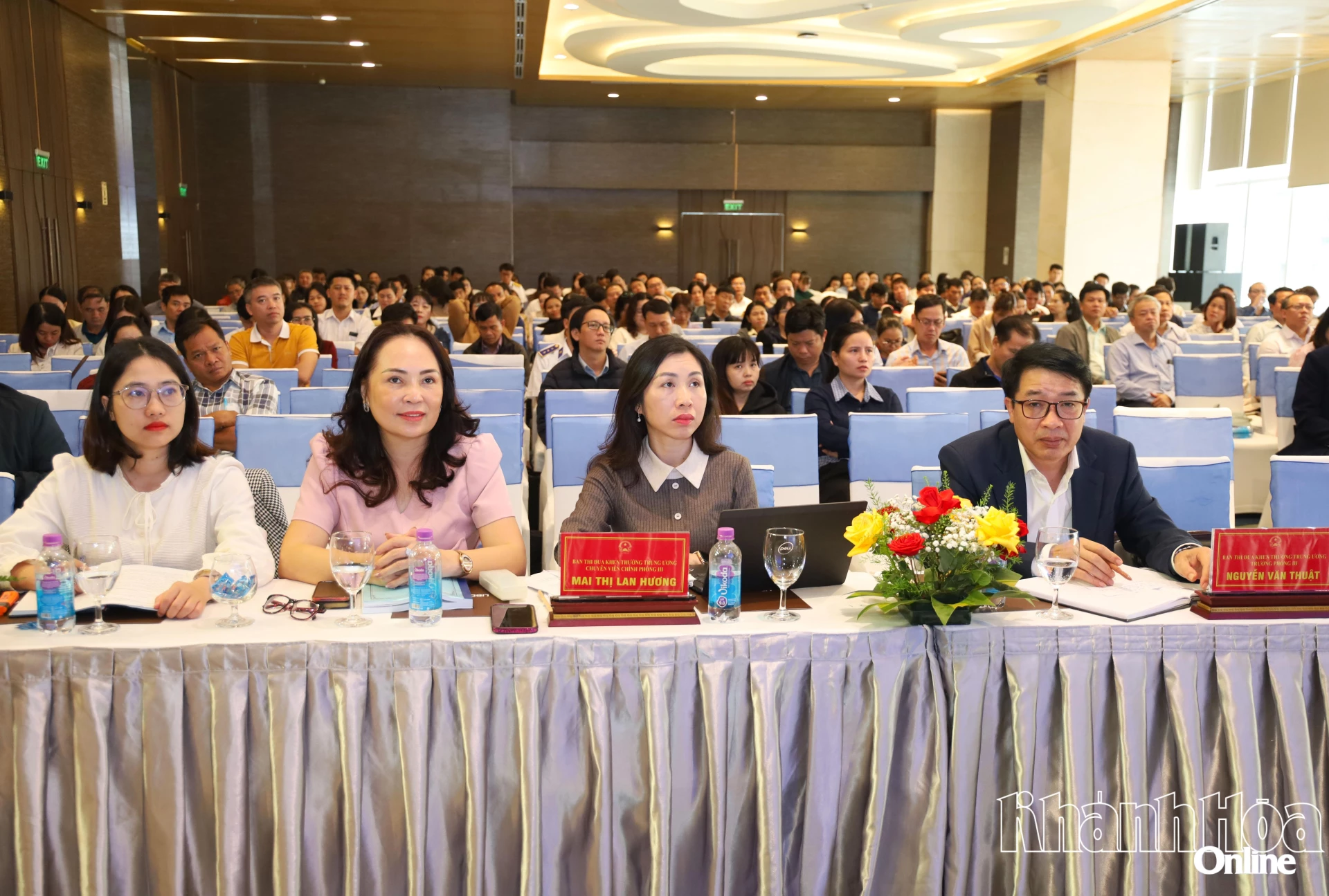 Đại biểu dự hội nghị. 