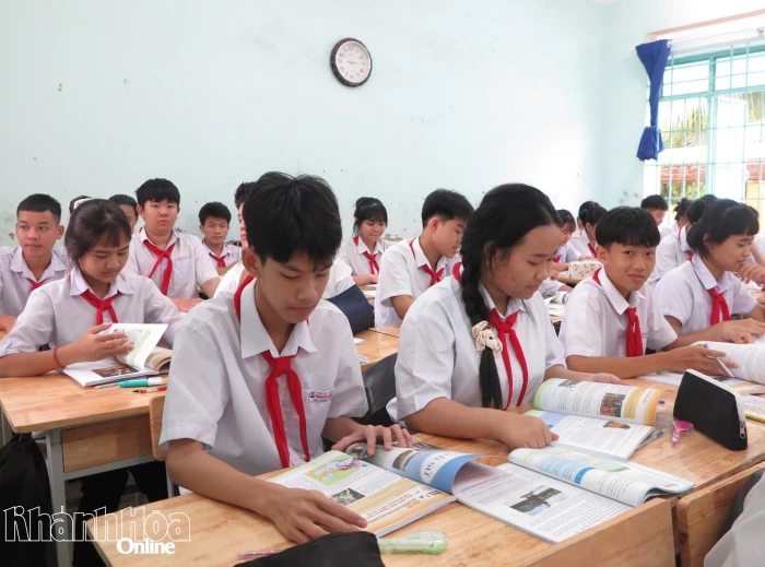 Thí điểm giáo dục trí tuệ nhân tạo trong trường phổ thông