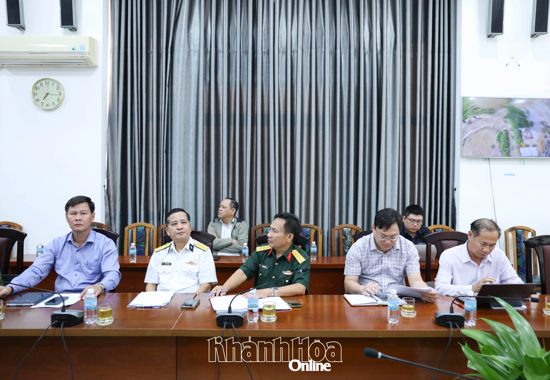 Các đại biểu tham dự tại điểm cầu Khánh Hòa.