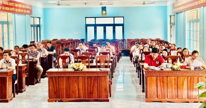 Xã Vạn Thắng hướng dẫn lấy ý kiến cử tri nơi cư trú đối với người ứng cử đại biểu HĐND các cấp nhiệm kỳ 2026 - 2031