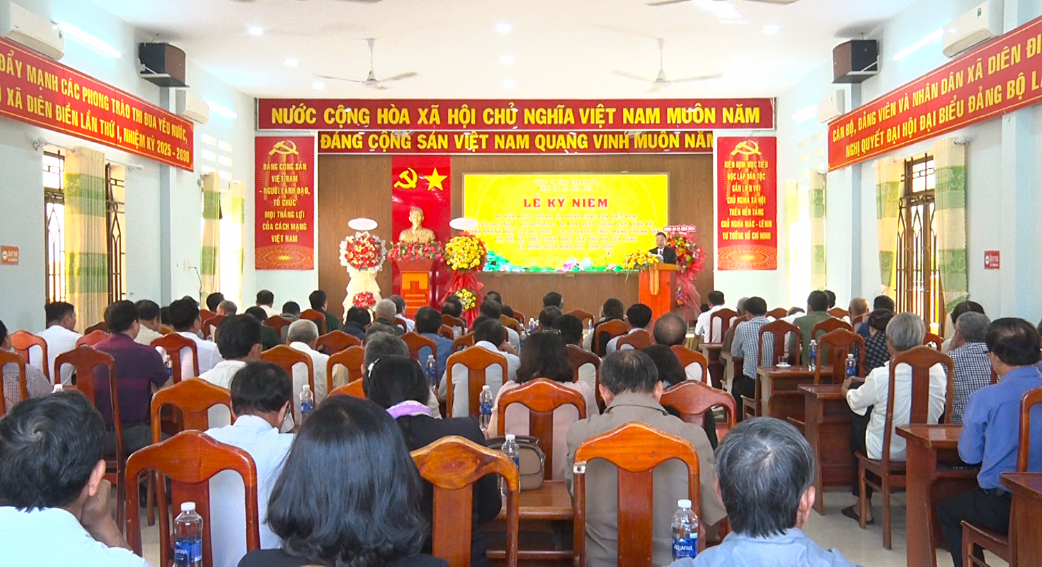 Quang cảnh buổi lễ.