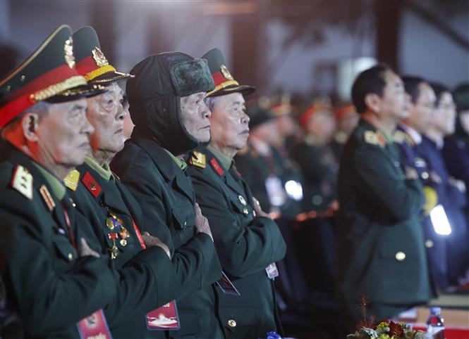 Các đại biểu tưởng nhớ Chủ tịch Hồ Chí Minh.