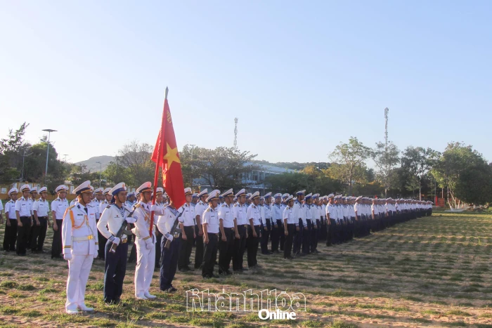 Vùng 4 Hải quân tiễn hơn 2.000 chiến sĩ hoàn thành nghĩa vụ quân sự năm 2026