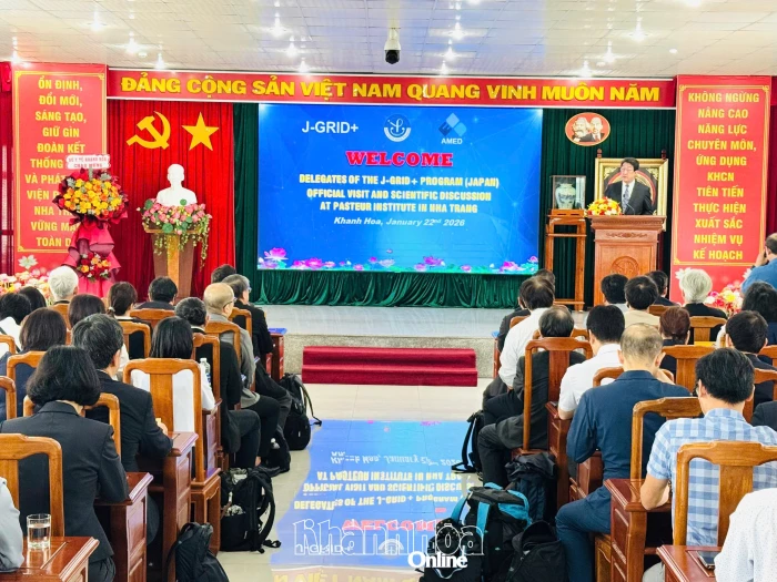 Đoàn chuyên gia Nhật Bản đến thăm và làm việc tại Viện Pasteur Nha Trang