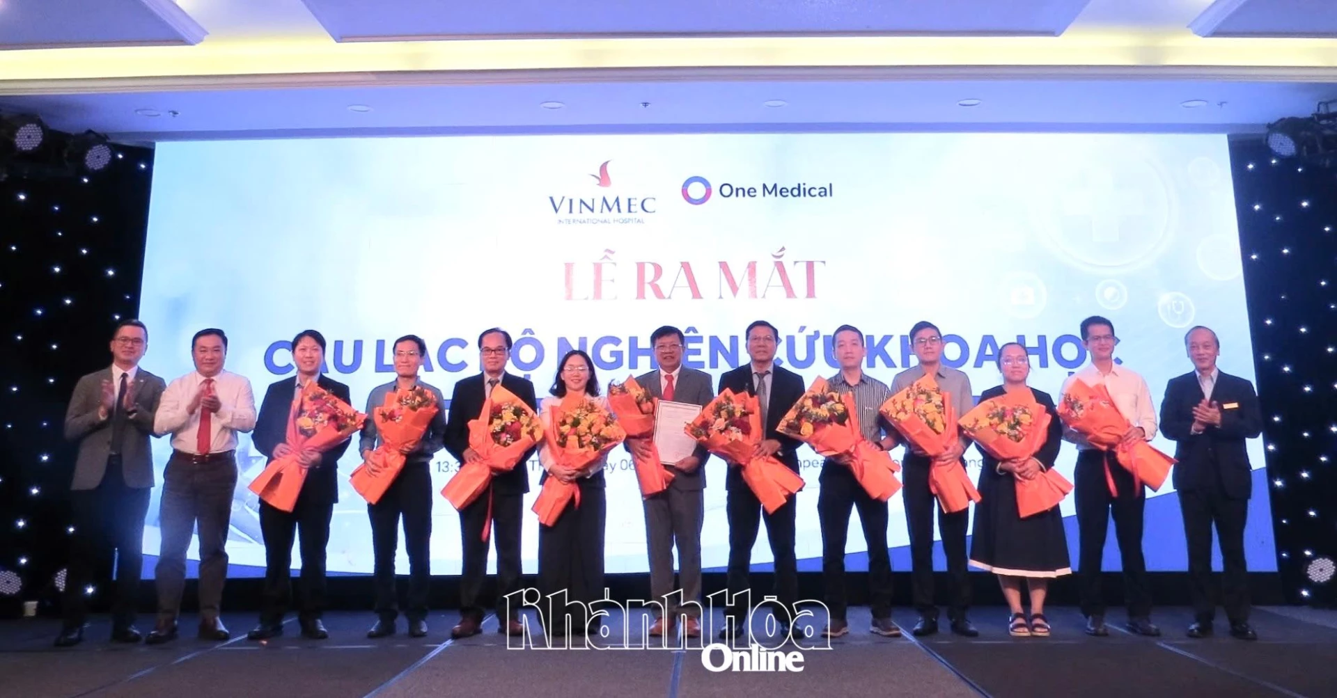 Ra mắt Ban  chấp  hành  Câu  lạc bộ  Nghiên cứu khoa  học 