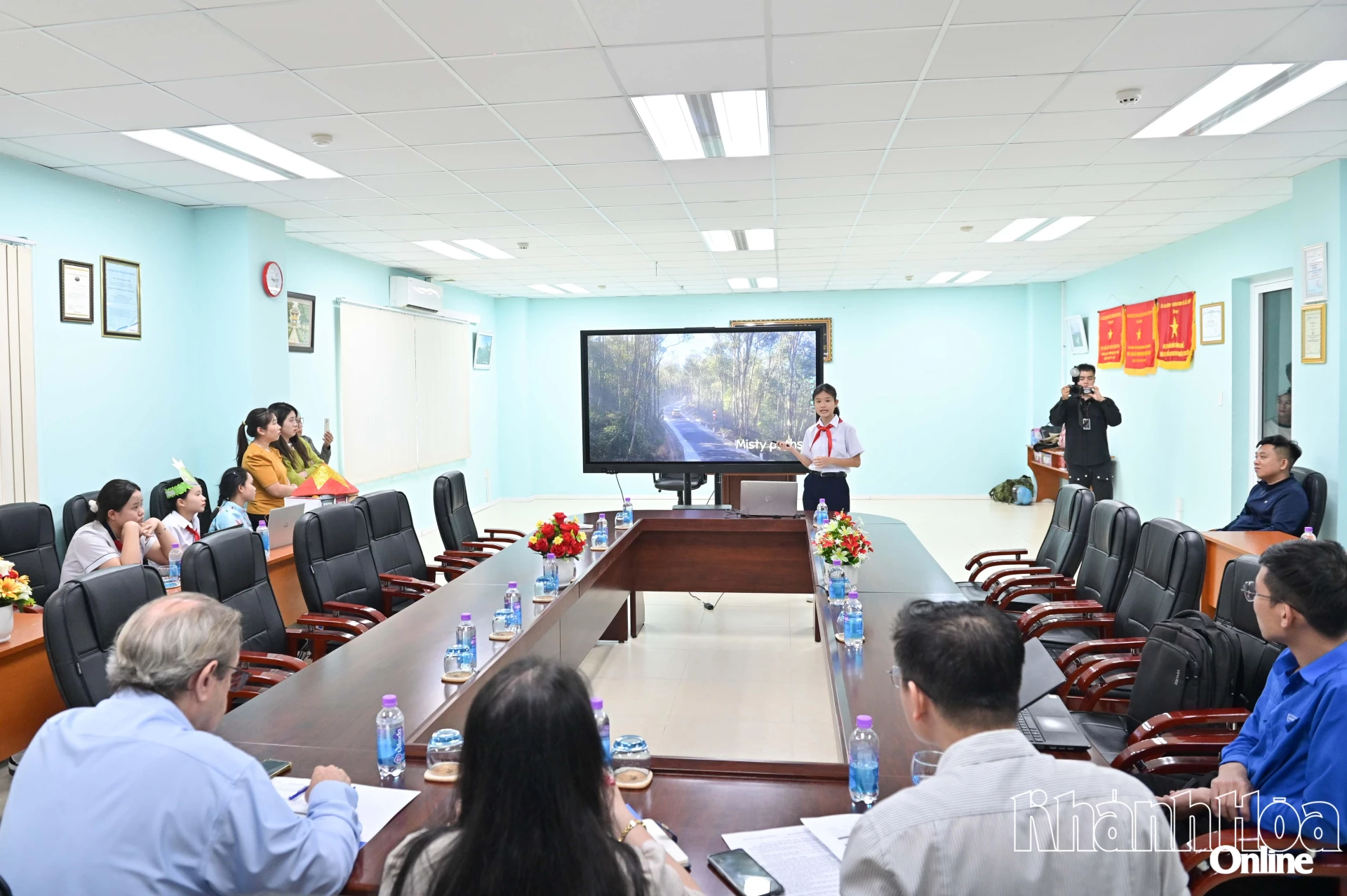 Thí sinh ở bảng C thi thuyết trình.