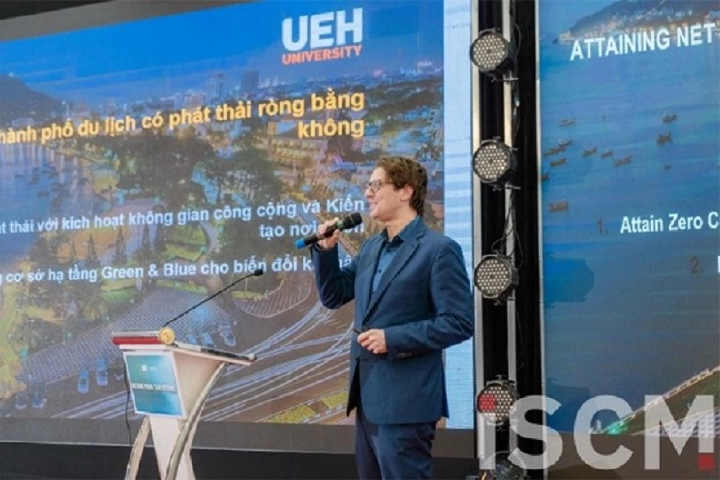 TS. Sebastien Goethals, đồng sáng lập của Citilinks chia sẻ về giải pháp đổi mới sáng tạo dành cho chiến lược phát triển du lịch của Vũng Tàu (Nguồn: ISCM, tháng 12/2024)