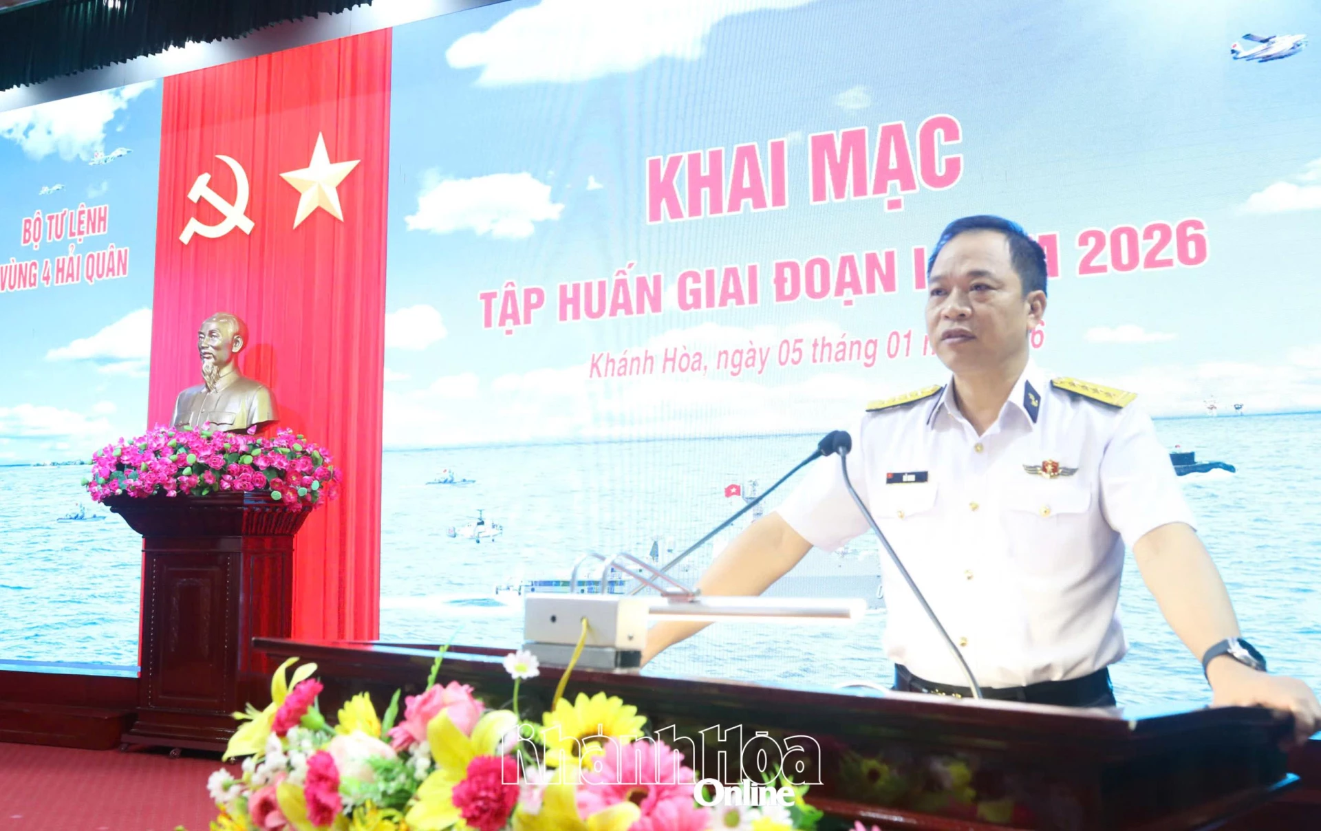 Đại tá Đỗ Minh phát biểu khai mạc tập huấn.