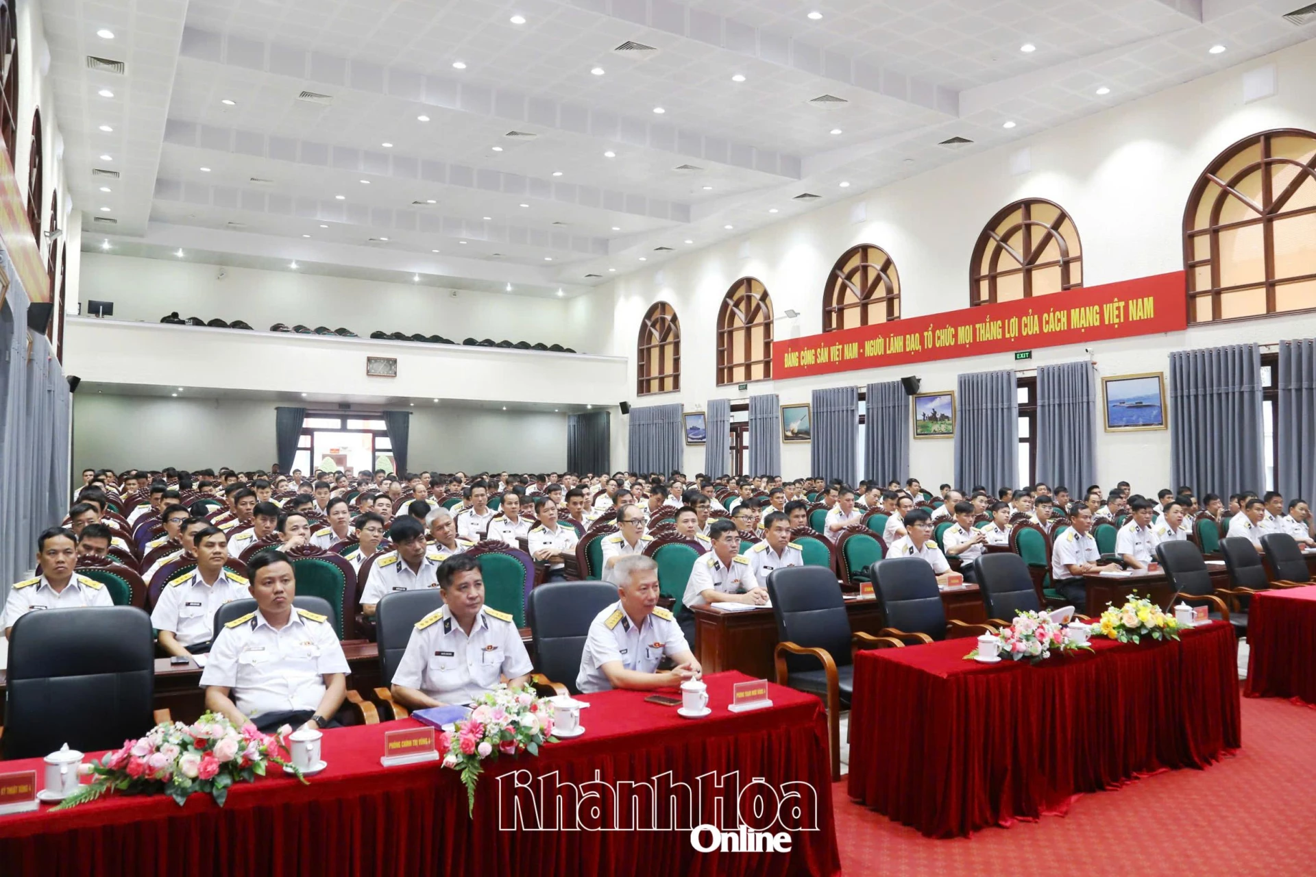 Quang cảnh tập huấn.