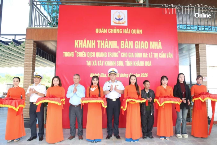 Quân chủng Hải quân khánh thành, bàn giao nhà trong "Chiến dịch Quang Trung"