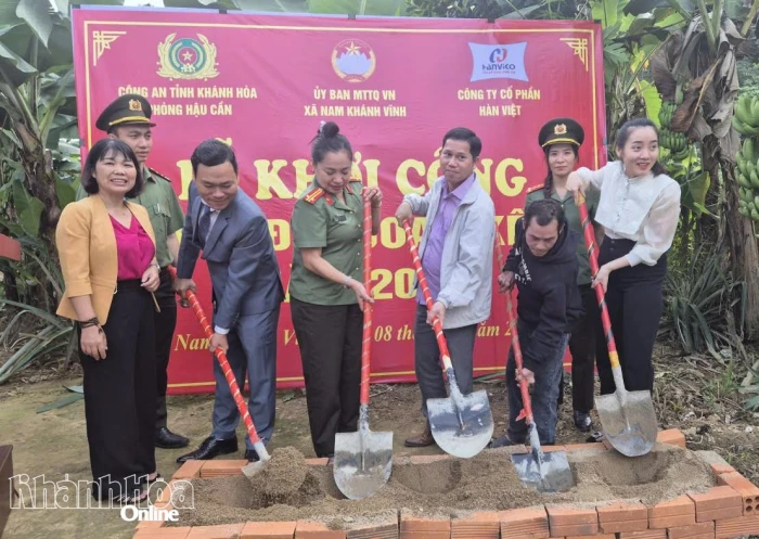 Khởi công xây nhà Đại đoàn kết cho hộ khó khăn ở xã Nam Khánh Vĩnh