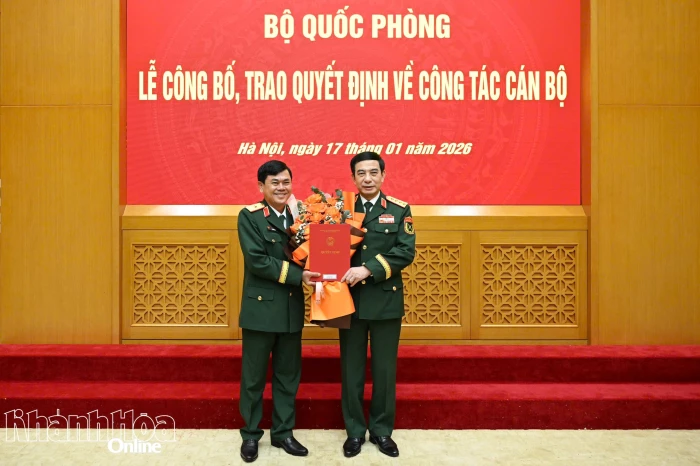 Chỉ huy trưởng Bộ Chỉ huy Quân sự tỉnh Khánh Hòa được phong quân hàm Thiếu tướng