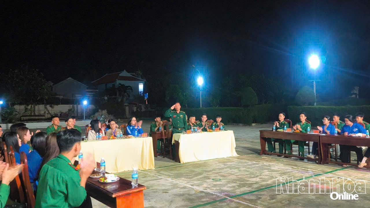 Quang cảnh buổi gặp mặt.