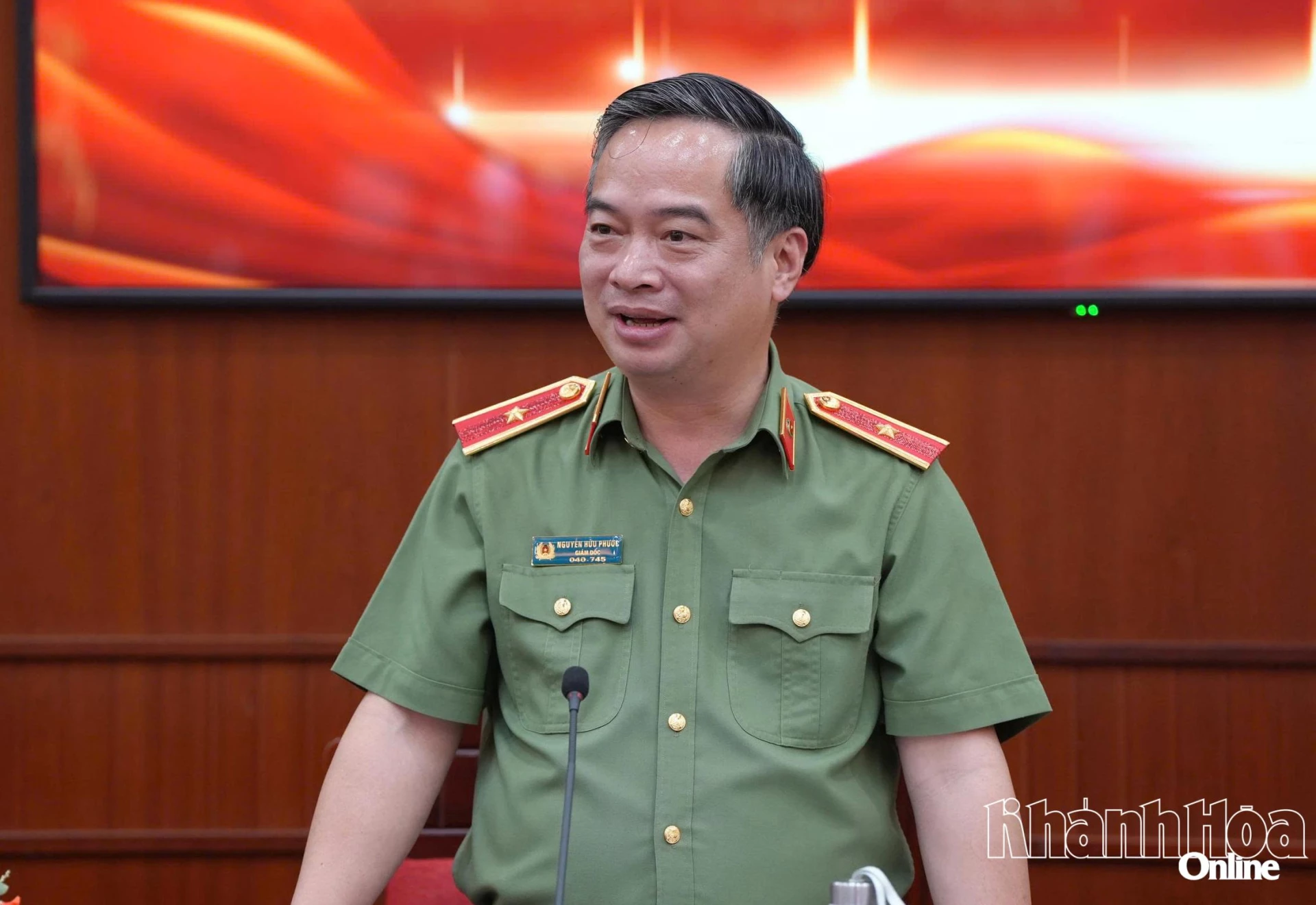 Thiếu tướng Nguyễn Hữu Phước phát biểu tại buổi gặp mặt.