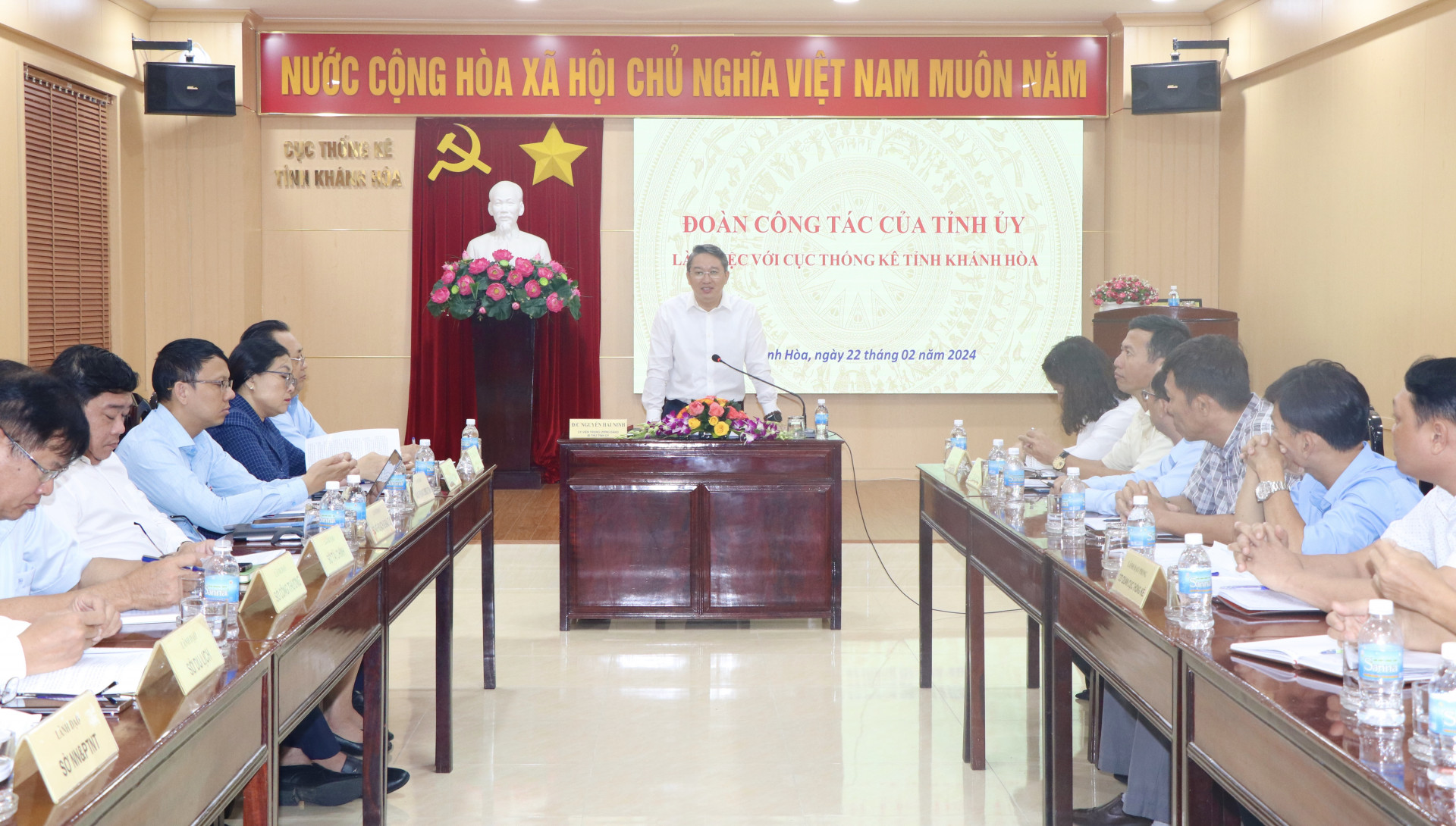Đồng chí Nguyễn Hải Ninh phát biểu tại buổi làm việc.