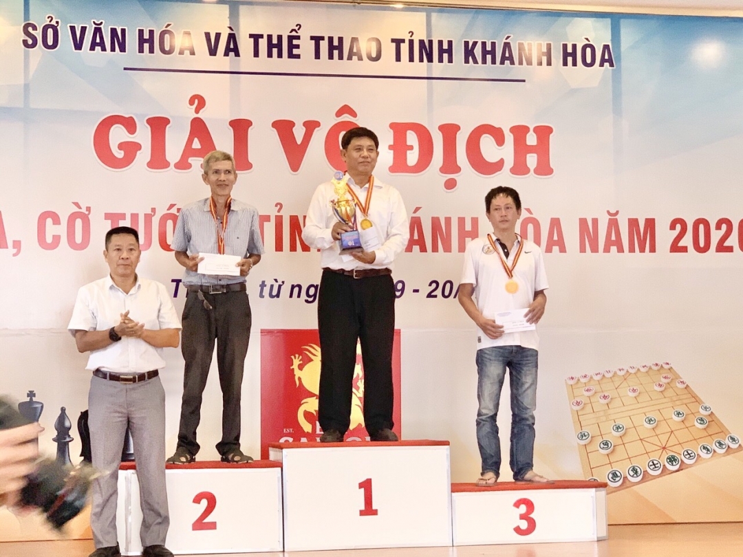 Tran Cam Long won Khanh Hoa’s xiangqi tournament 2020

