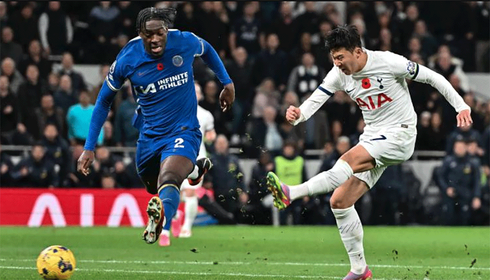 Trận đấu giữa Chelsea và Tottenham phải tạm hoãn do Carabao Cup.
