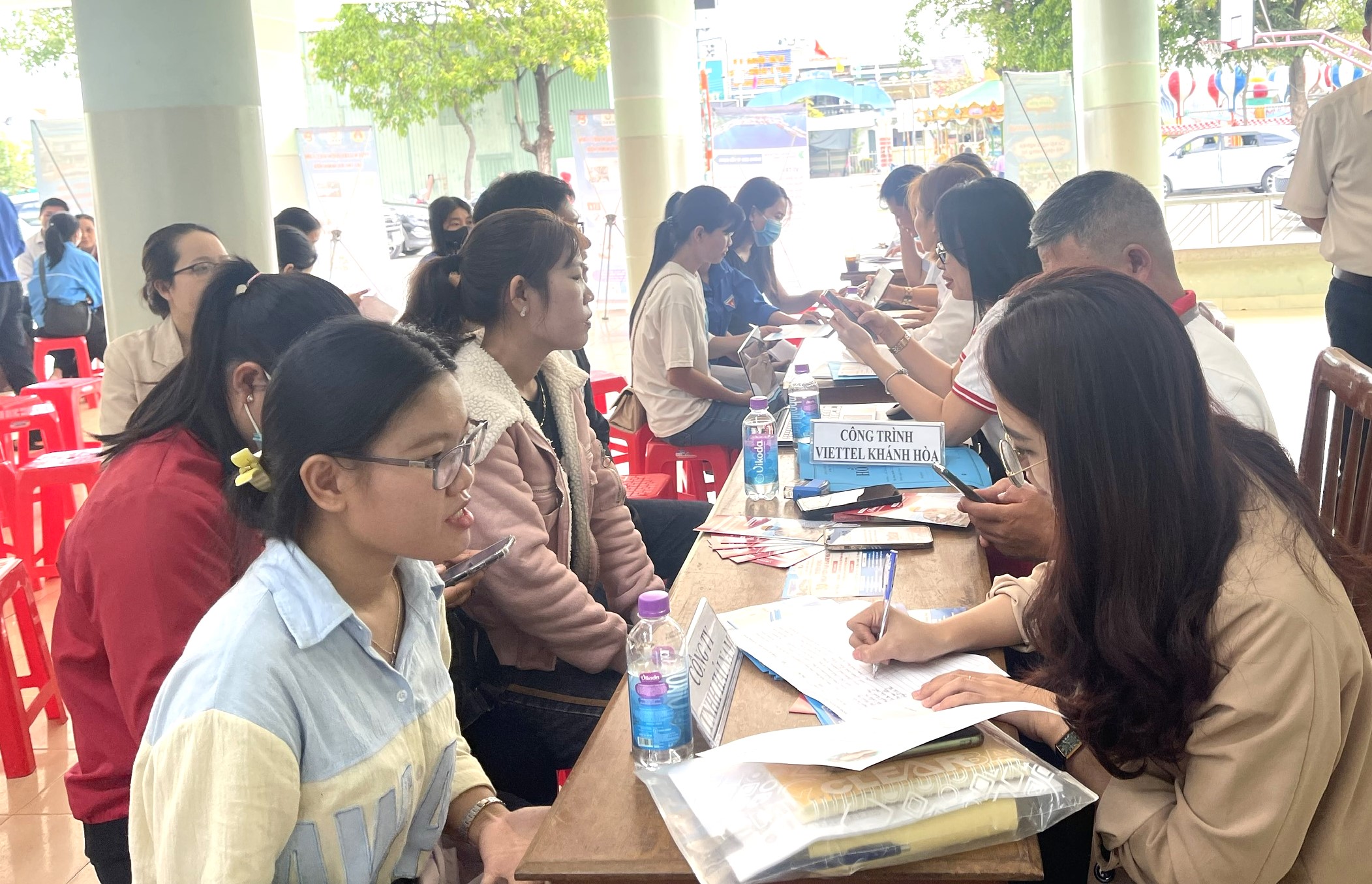 144 người lao động tìm kiếm cơ hội việc làm tại Phiên giao dịch việc làm thị xã Ninh Hòa