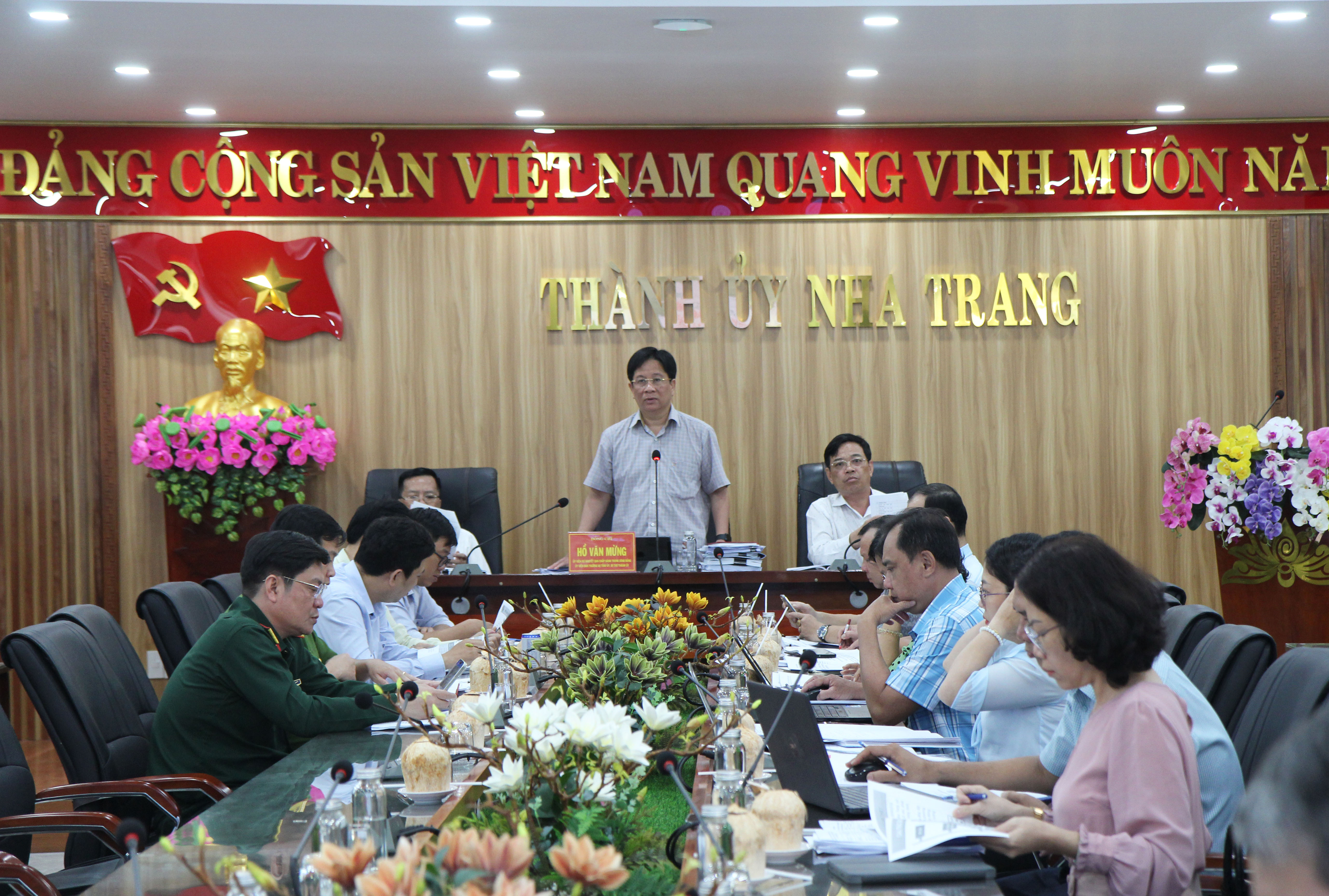 Họp bàn đề án tổ chức giao thông của Nha Trang