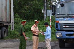 Tăng cường bảo đảm trật tự an toàn giao thông dịp Tết 