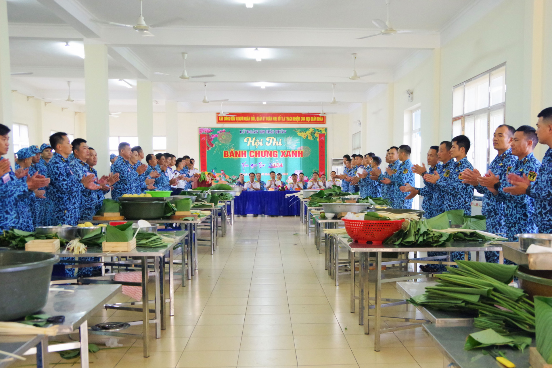 Quang cảnh hội thi.